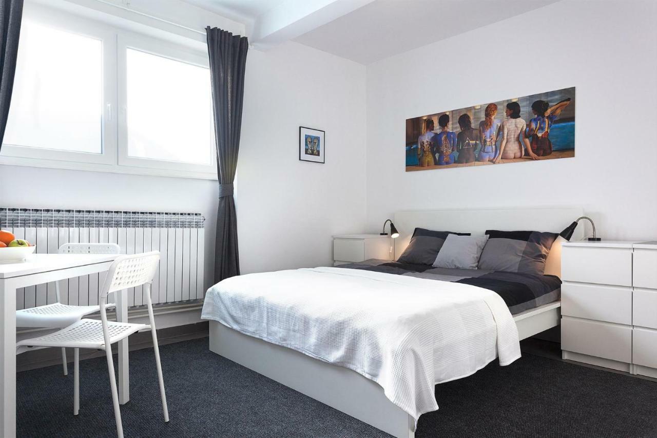 Floyd Room Загреб Екстериор снимка