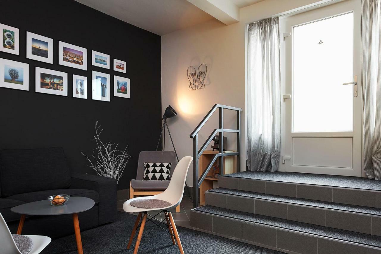 Floyd Room Загреб Екстериор снимка